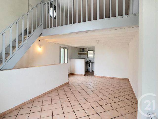 Appartement F2 à louer - 2 pièces - 38.0 m2 - MAUGUIO - 34 - LANGUEDOC-ROUSSILLON - Century 21 Vicarello